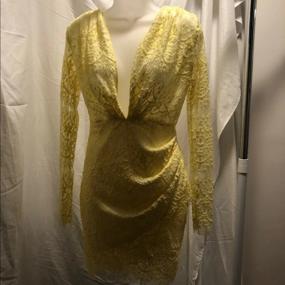 Women’s lacy yellow dress